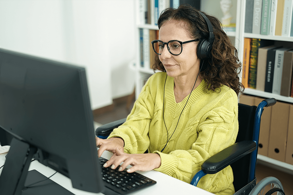 Business woman making phone calls
